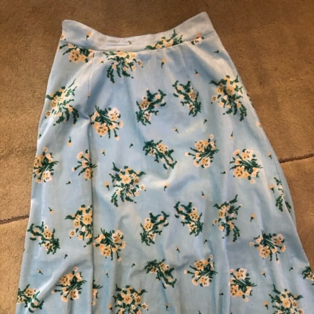Velvet maxi skirt